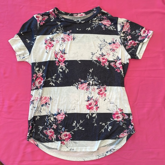 Long sleeve shirt - Floral black, white, Ligh blue and pink